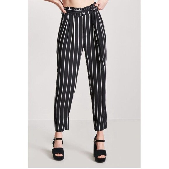 Sexy 2 Piece Black Striped Tie-Front Crop Top Tapered Pants Set Size Small‎ - Picture 2 of 11